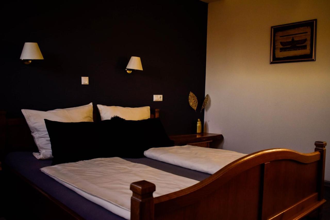 Hostel Mornar Velika Kladusa Exterior photo